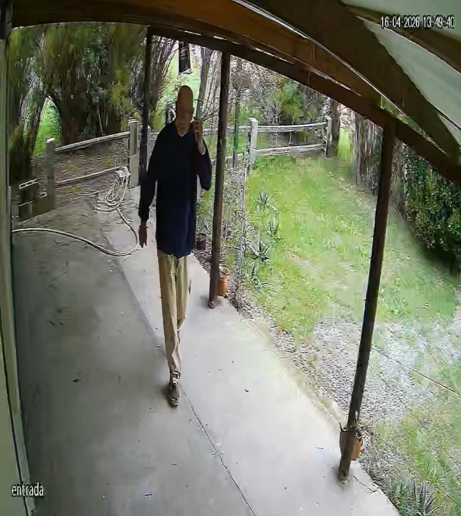 (video)Indignación en Copetonas: Sujeto roba y además hace sus necesidades en la entrada