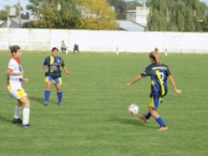 Fútbol Femenino: Colegiales continúa siendo ideal en el Oficial