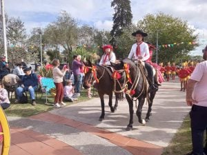 (audio y video)La Feria de Abril del Club Español, el evento que se transformó en un clásico