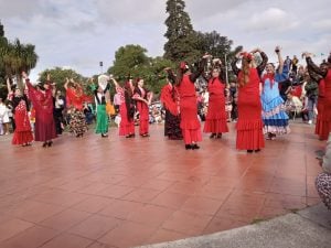 (audio y video)La Feria de Abril del Club Español, el evento que se transformó en un clásico