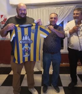 Fútbol: Central presentó la camiseta nueva
