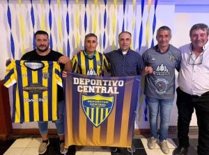 Fútbol: Central presentó la camiseta nueva