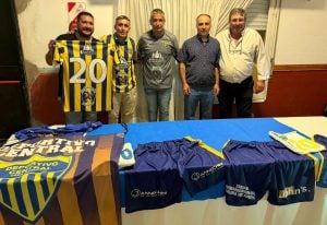 Fútbol: Central presentó la camiseta nueva