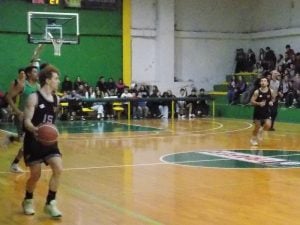 Básquet: Argentino es el rival de Huracán en la final del Ciudad
