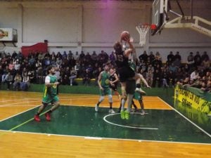 Básquet: Argentino es el rival de Huracán en la final del Ciudad