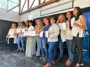 CRESTA: Colación y Entrega de Diplomas para estudiantes de Claromecó y Orense