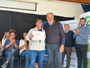 CRESTA: Colación y Entrega de Diplomas para estudiantes de Claromecó y Orense