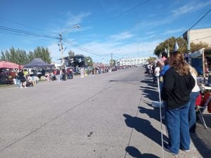 Con el desfile cívico, culminó el acto oficial del aniversario tresarroyense