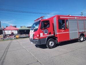 Con el desfile cívico, culminó el acto oficial del aniversario tresarroyense