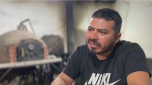 (audio)Estuvo preso, abrió un comercio y hoy vende 400 hamburguesas por día