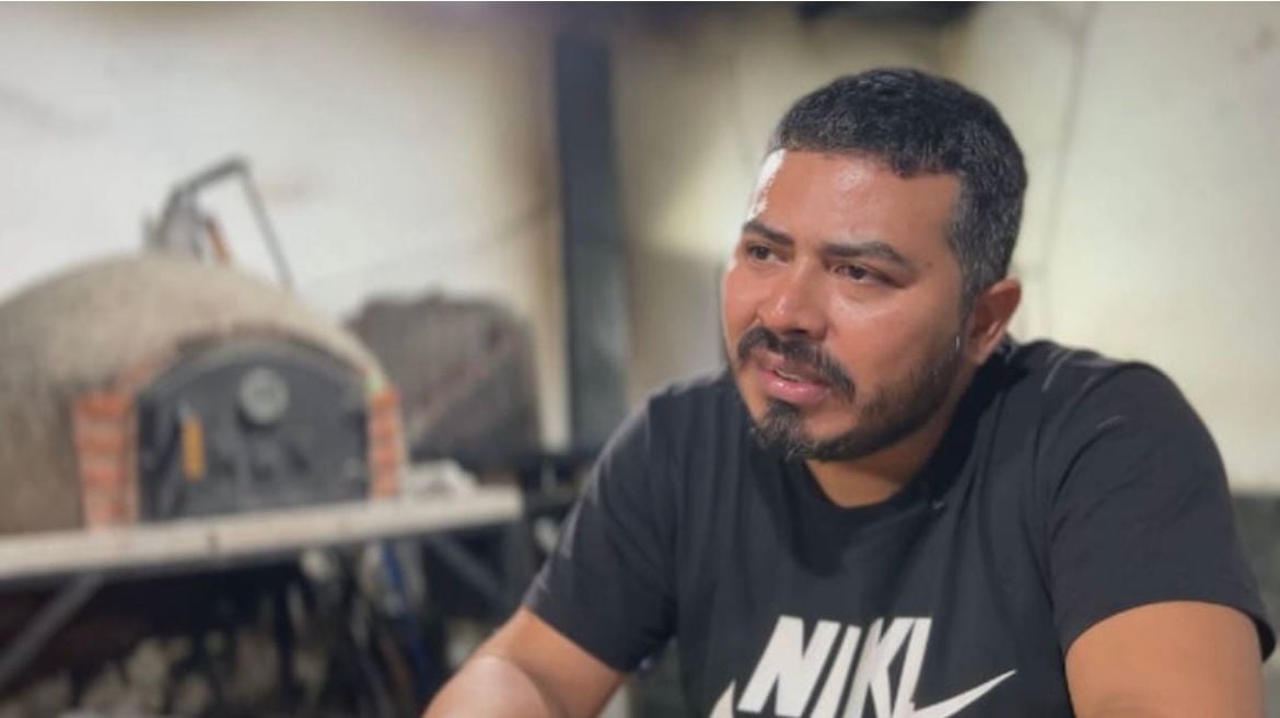 (audio)Estuvo preso, abrió un comercio y hoy vende 400 hamburguesas por día