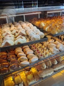 (audio)Juan José Etcheto: “el corazón de La Perla es el salón principal, su personal y la gente que viene”