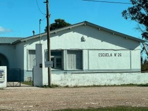 Volvieron las amenazas: Baño escrito en la Escuela Rural Nº26