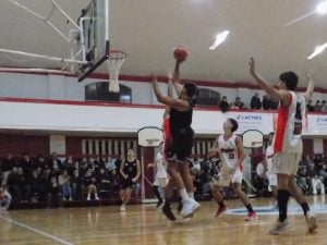 Básquet: Huracán y Quilmes ganaron en el cierre de la Primera fecha 