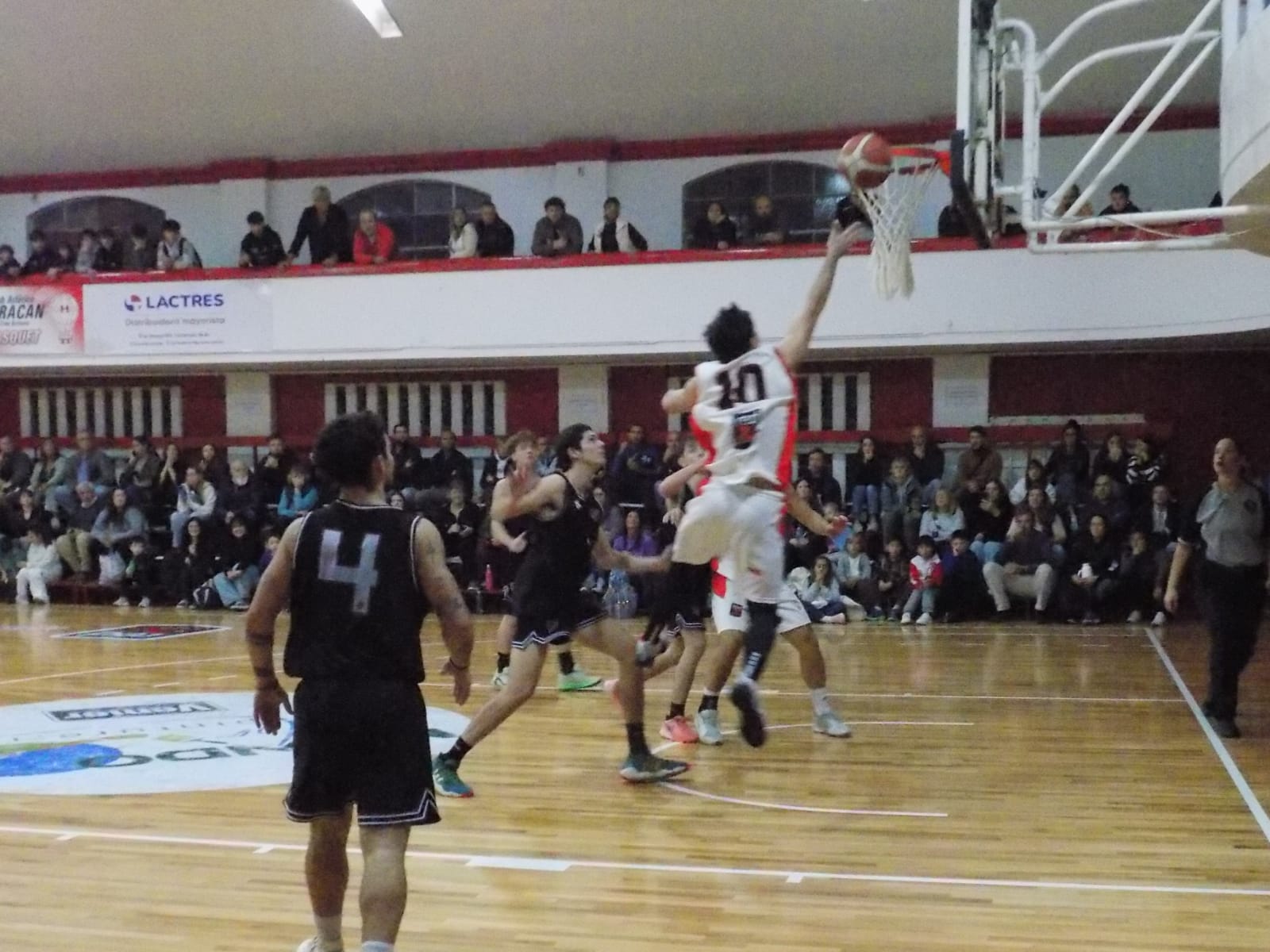Básquet: Huracán y Quilmes ganaron en el cierre de la Primera fecha 