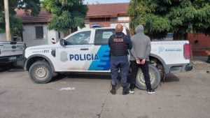 Bahía: Ataque en una heladería. Rompen todo e hieren a un empleado