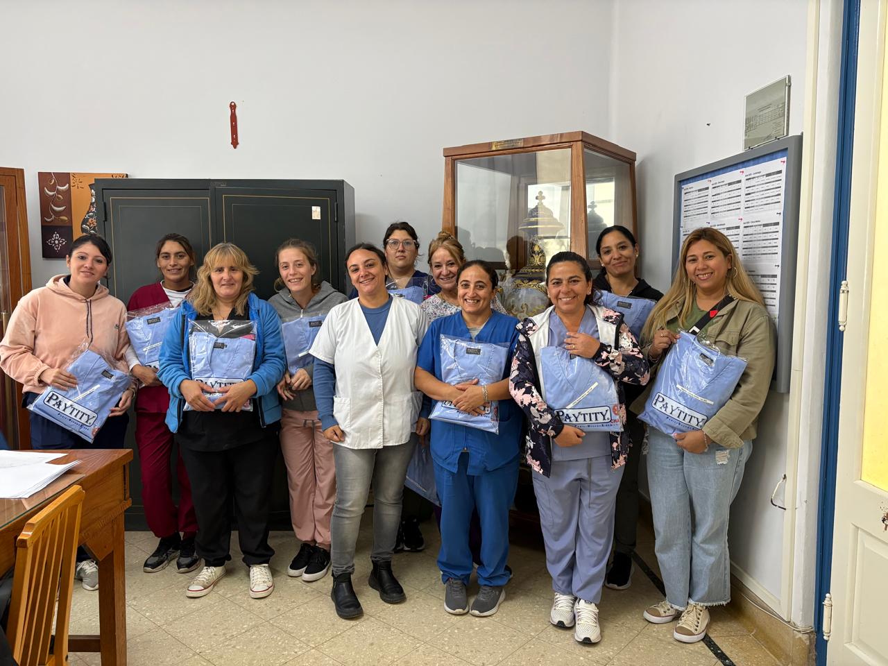 Chaves Municipio entregó indumentaria al personal de salud y limpieza