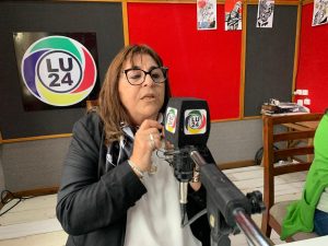 Docentes y artistas de la exposición del MUBATA pasaron por El Perseguidor