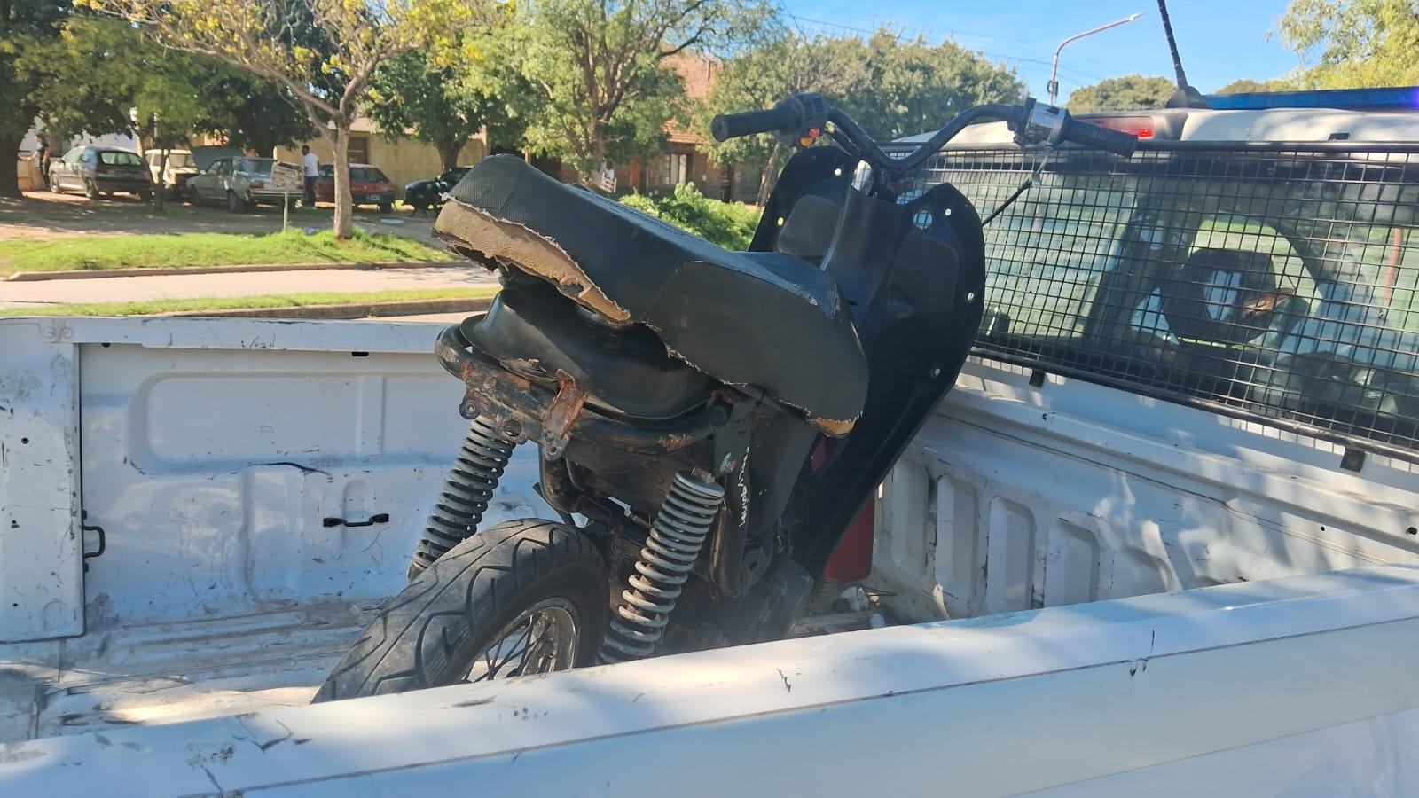 Secuestran moto con chasis adulterado y documentación falsa. Un aprehendido