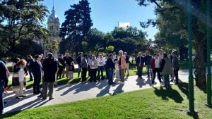 Con la ofrenda a Dardo Rocha comenzaron los actos oficiales por el Aniversario