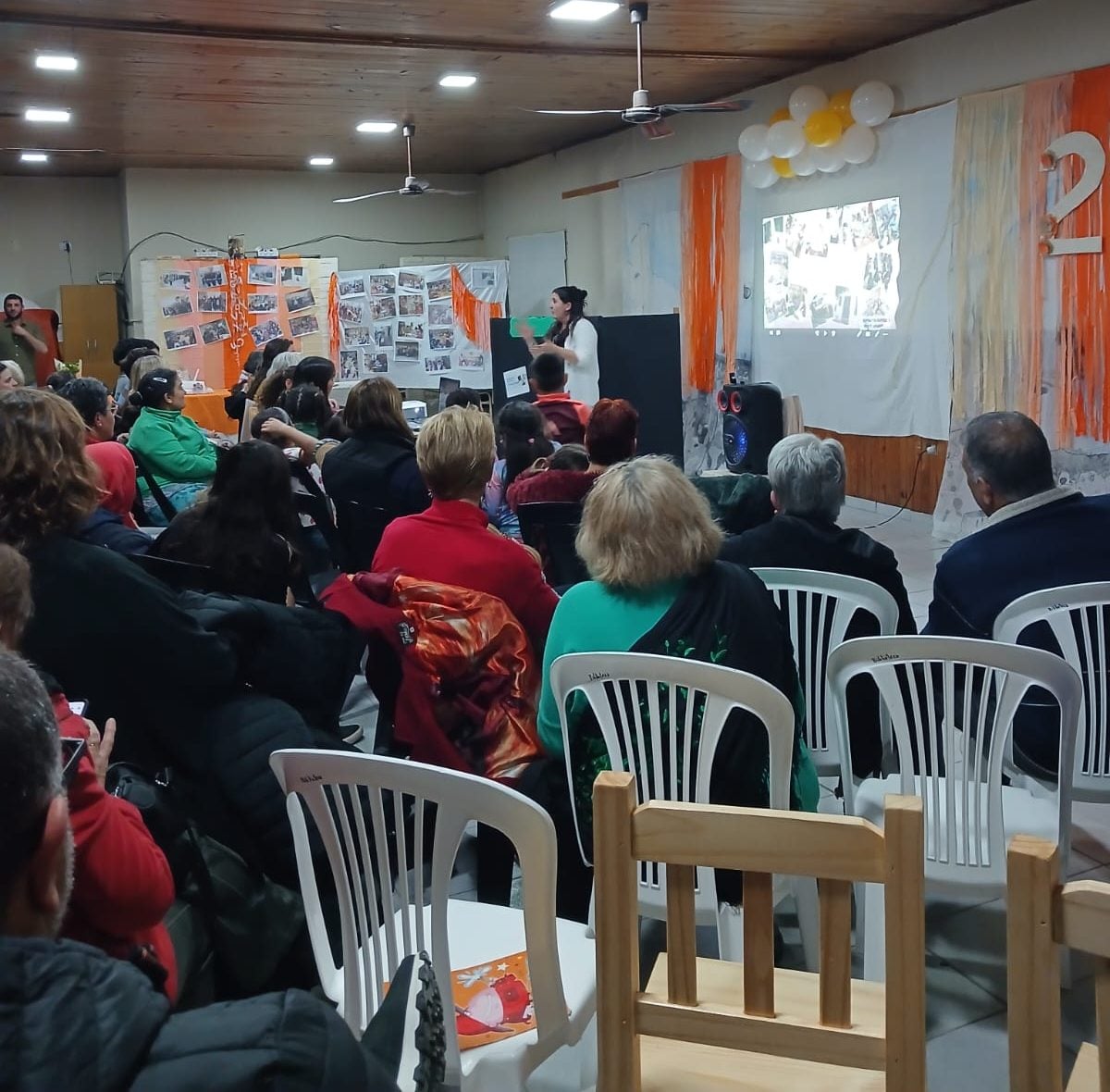 La Biblioteca del barrio Villa Italia festejó su 20º aniversario 