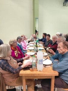 Gran acompañamiento a la tallarinada de la Comisión de Reyes Magos