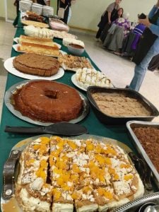 Gran acompañamiento a la tallarinada de la Comisión de Reyes Magos