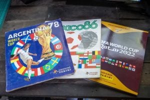 (audio) El mendocino que tiene los álbumes de todos los mundiales y sueña con ampliar su colección