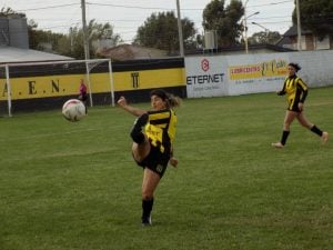 Fútbol femenino: Triunfos de Colegiales y Huracán en el cierre de la 5ª fecha (videos)