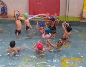Estudiantes del Jardín n° 911 realizaron prácticas en la pileta Aquática