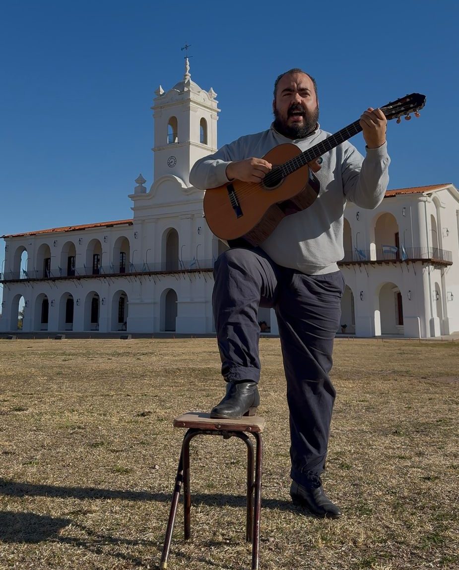 (audio)Gran presente musical de Pancho Santarén