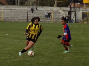 Fútbol femenino: Triunfos de Colegiales y Huracán en el cierre de la 5ª fecha (videos)