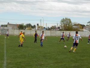 (videos)Acto protocolar y jornada deportiva para que Colegiales festeje