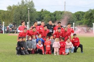 Fútbol: Alumni empató y continua puntero e invicto en Segunda