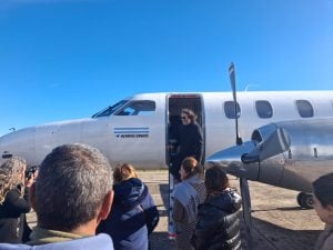 (audio-videos) Emotivo acto inaugural para recibir el arribo del primer vuelo de Humming Airways