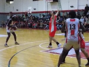 Básquet: Huracán ganó en el comienzo de la 2° fecha 