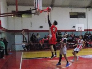 Básquet: Huracán ganó en el comienzo de la 2° fecha 