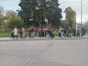 En Tres Arroyos también se marchó por el desfinanciamiento universitario (videos)