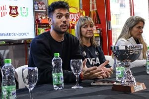 Monte Hermoso: Se juega la Superliga en la Cancha Municipal de Hockey