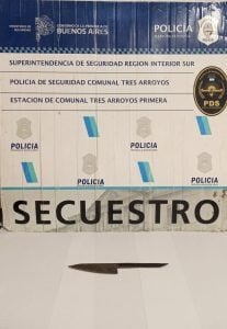 Policía y Patrulla Urbana evitaron robo de una moto. Dos presos