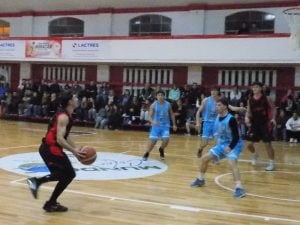 Básquet: ganaron Huracán y Huracán de Necochea
