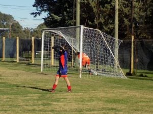 En el Fútbol Femenino, nueva victoria de Colegiales para seguir liderando el Oficial