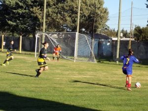 En el Fútbol Femenino, nueva victoria de Colegiales para seguir liderando el Oficial