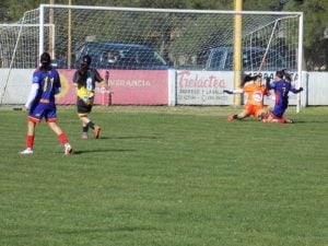 En el Fútbol Femenino, nueva victoria de Colegiales para seguir liderando el Oficial