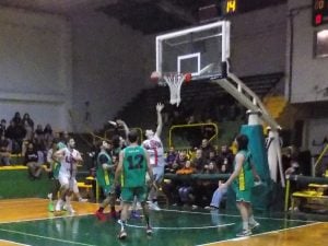 Básquet local: Costa Sud venció a Alumni 