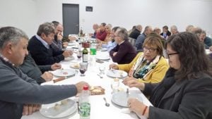 Instituciones entregaron presentes a Olimpo por su 80º Aniversario