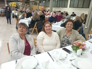 (video)El padre Torquatti festejó sus 80 años