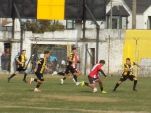 Futbol: Villa empato, El Nacional ganó y se acerca