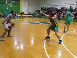 Básquet: Costa Sud ganó y alcanzó la punta 