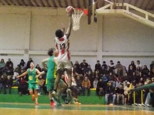 Básquet: Costa Sud ganó y alcanzó la punta 